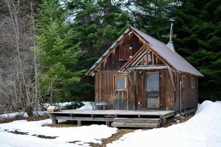 What to Pack for a Winter Cabin Trip