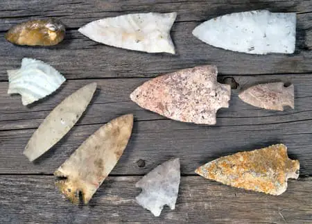 Various stone arrowheads